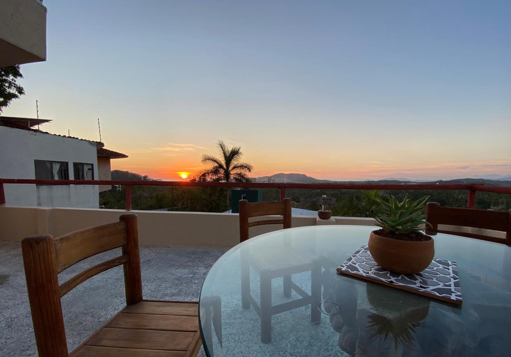 Vistas A Las Montanas Y Al Mar I Condominio Las Calandrias I Alberca I Wi-Fi イスタパ エクステリア 写真